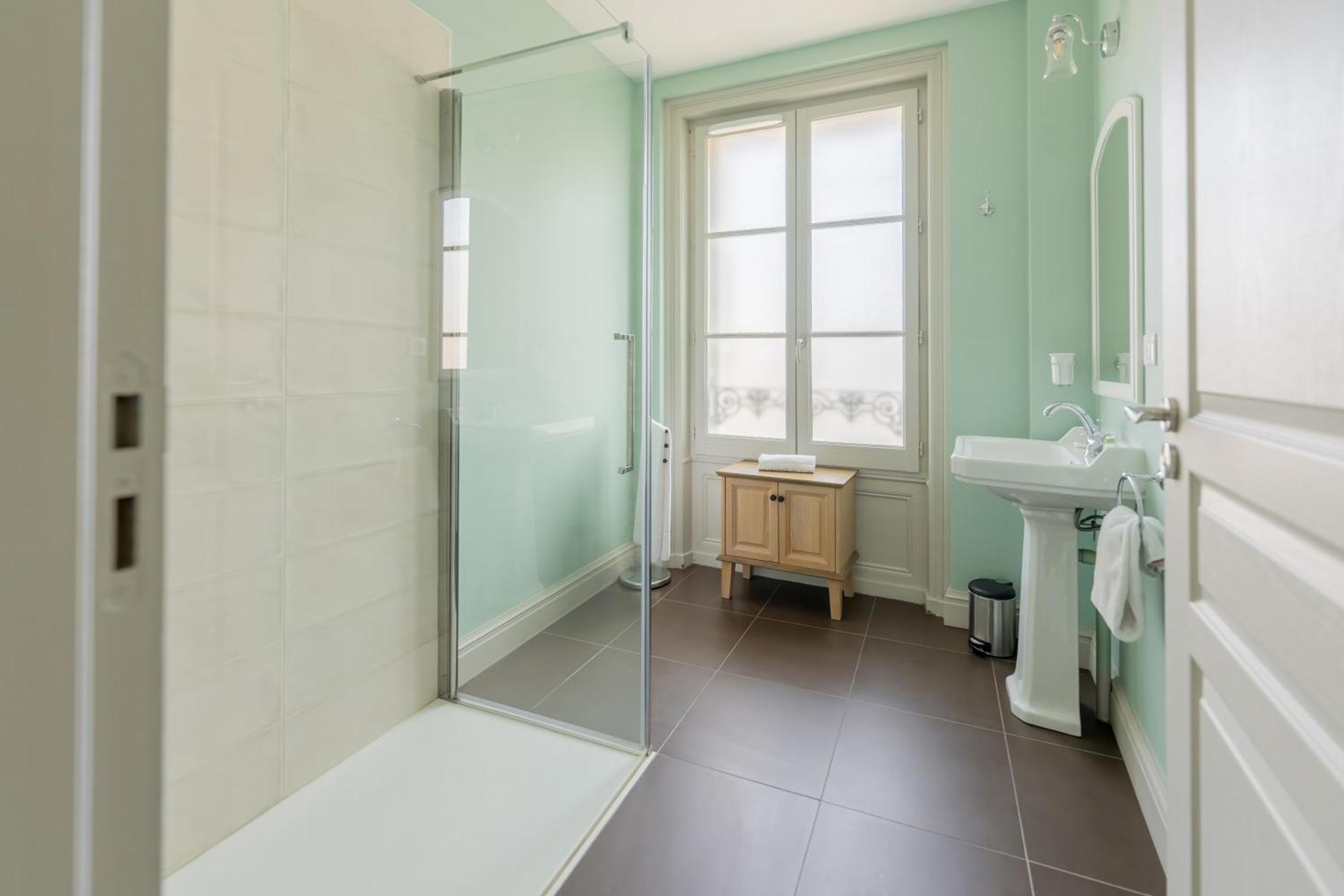 Hotel Heritage Κονιάκ Εξωτερικό φωτογραφία
